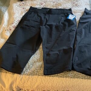 Lot of 2 NWT COLUMBIA LARGE BLACK ANYTIME CASUAL CAPRI